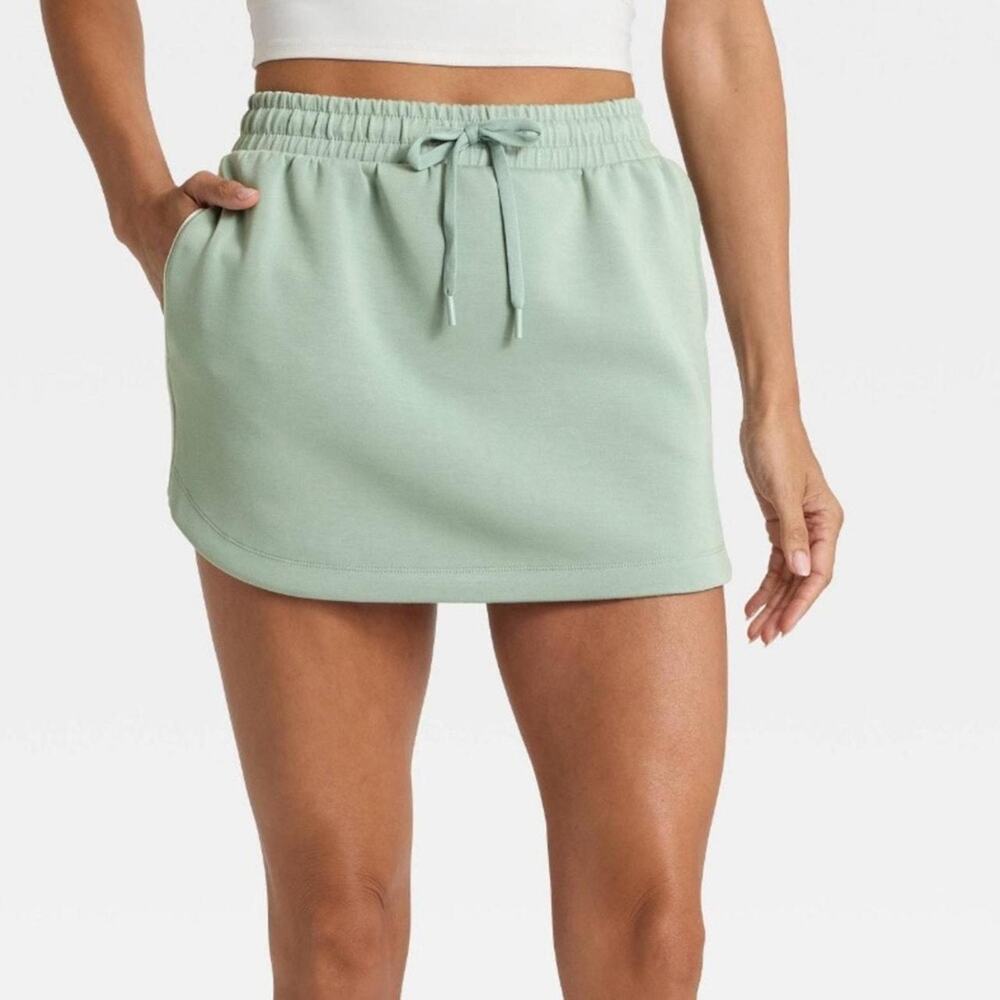All in Motion Airy Sleek Skort XS Womens  Sage Green High Rise Pockets NWT